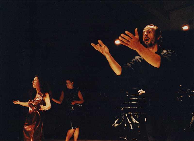 1992 - MEDEAMATERIAL (Eva Dietzfelbinger, Sabine Volke, Kurt Bildstein)&copy;FTM