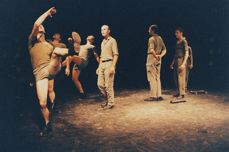1993 - LEBEN GUNDLINGS, i-camp, M&uuml;nchen (Ensemble)&copy;FTM