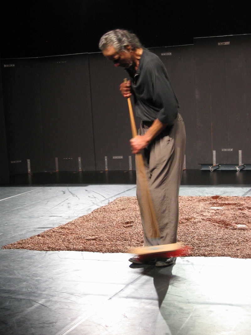 2010 - wie den vater nicht t&ouml;ten 060(Kurt Bildstein)&copy;FTM