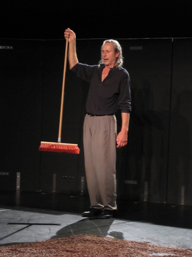 2010 - wie den vater nicht t&ouml;ten 066(Kurt Bildstein)&copy;FTM