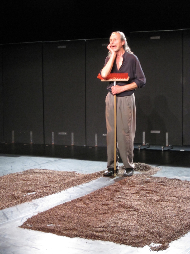 2010 - wie den vater nicht t&ouml;ten 071(Kurt Bildstein)&copy;FTM