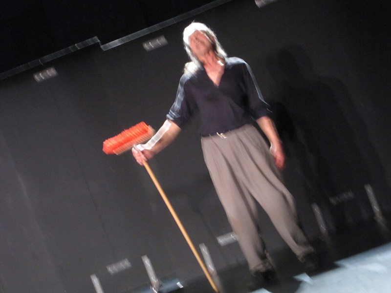 2010 - wie den vater nicht t&ouml;ten 076(Kurt Bildstein)&copy;FTM