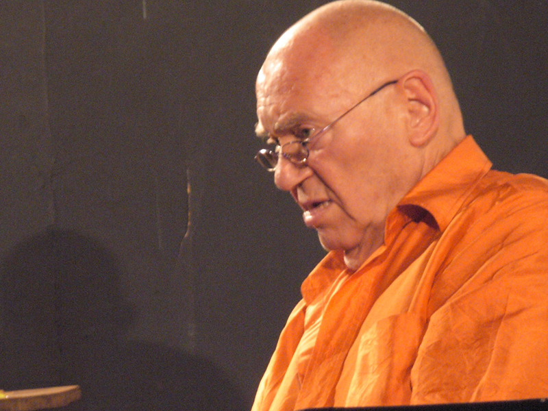 2010 - wie dene vater nicht t&ouml;ten 005(George Froscher)&copy;FTM