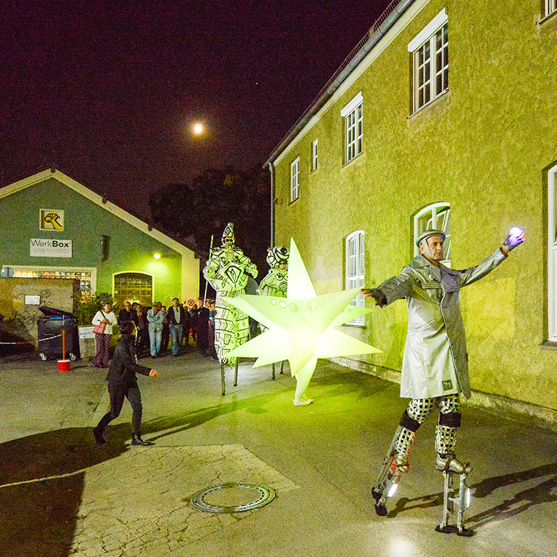 tomhauzenberger@hotmail