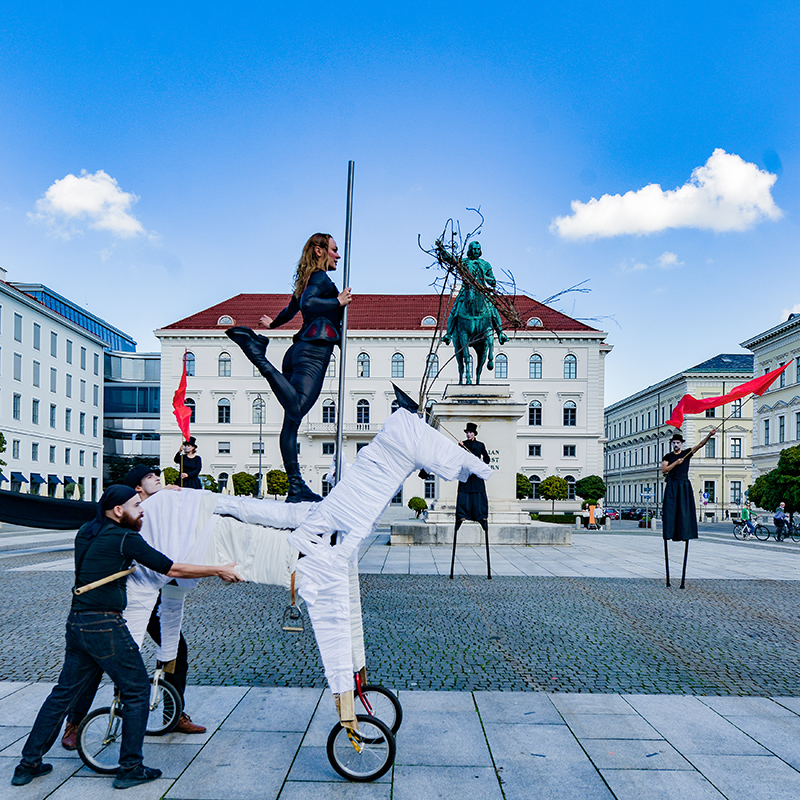 tomhauzenberger@hotmail