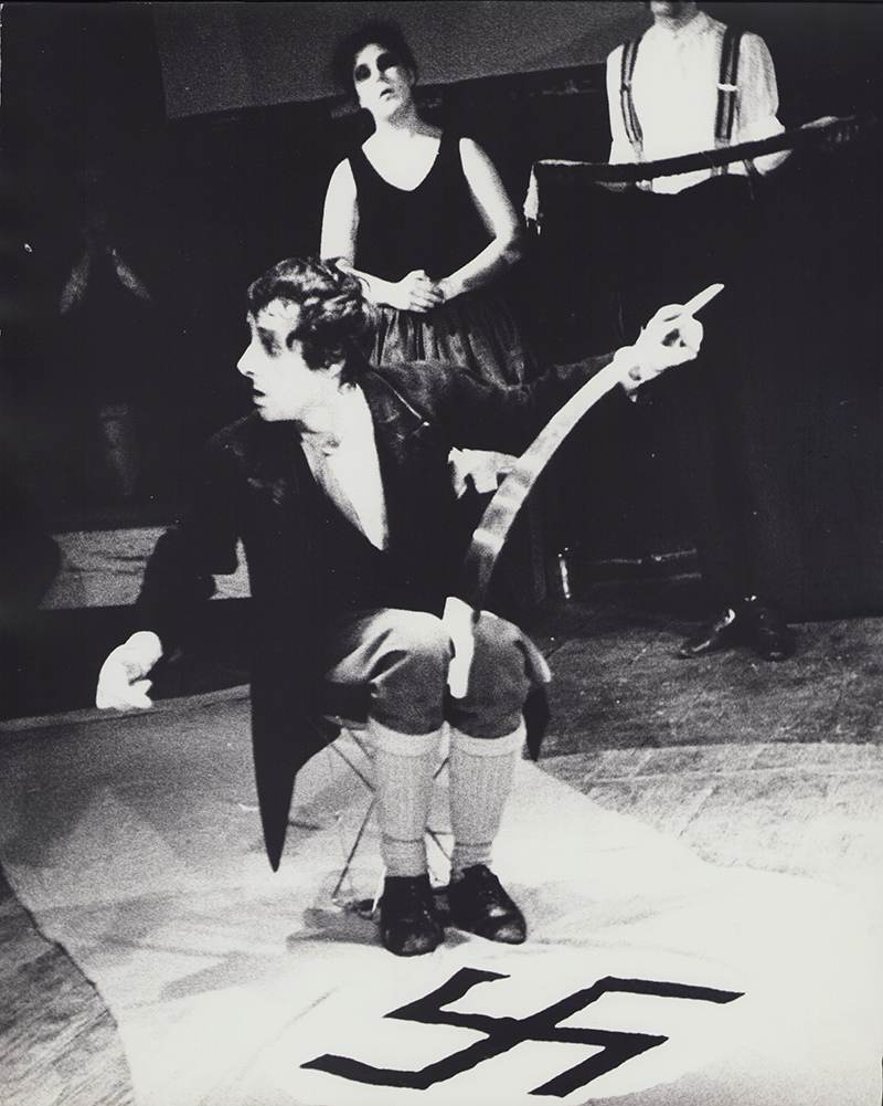 1973 - AFTER BRECHT (v l Kurt Bildstein, Christine Ruckdeschel) M&uuml;nzstra&szlig;e 7, M&uuml;nchen &copy;FTM