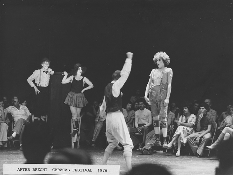 1976 - AFTER BRECHT (Wolfgang Hoppe, Christine Ruckdeschel, Kurt Bildstein, Benno Ifland) Caracas Festival &copy;FTM