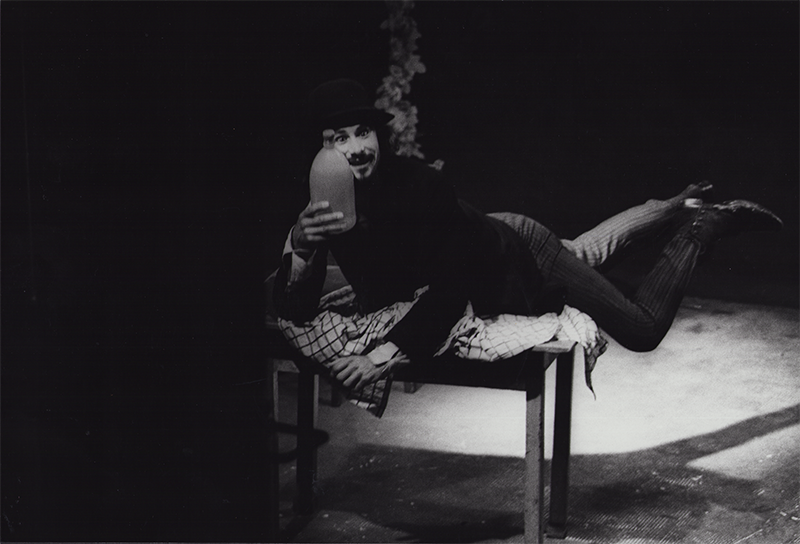 1977 - FIRMLING, nach Karl Valentin (Kurt Bildstein) Tisch &copy;Oda Sternberg