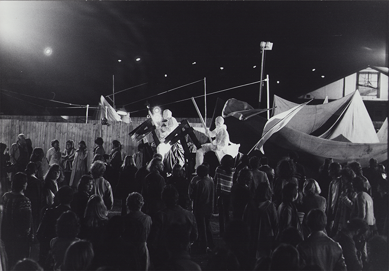 1978 - ELVIS ROCKGARDEN, Theaterfestival M&uuml;nchen (Prozession)&copy;Oda Sternberg