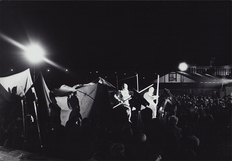 1978 - ELVIS ROCKGARDEN, Theaterfestival M&uuml;nchen (Prozession) &copy;Oda Sternberg