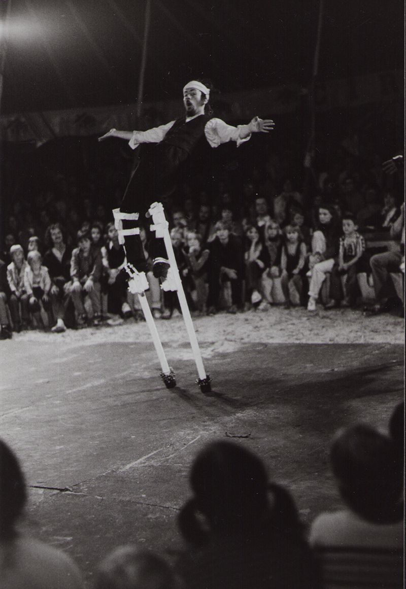 1980 - ZEIT F&Uuml;RS PARADIES - Cirkus-Atlas, Theaterfestival M&uuml;nchen (Rolf Kassalicki) &copy;FTM