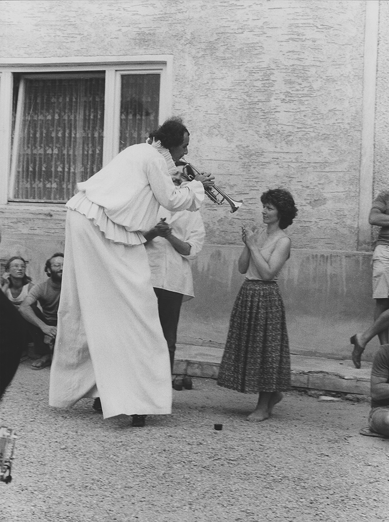 1980 - Dorffest, Wei&szlig;e Clowns (Siegi Maschek) &copy;Giesche