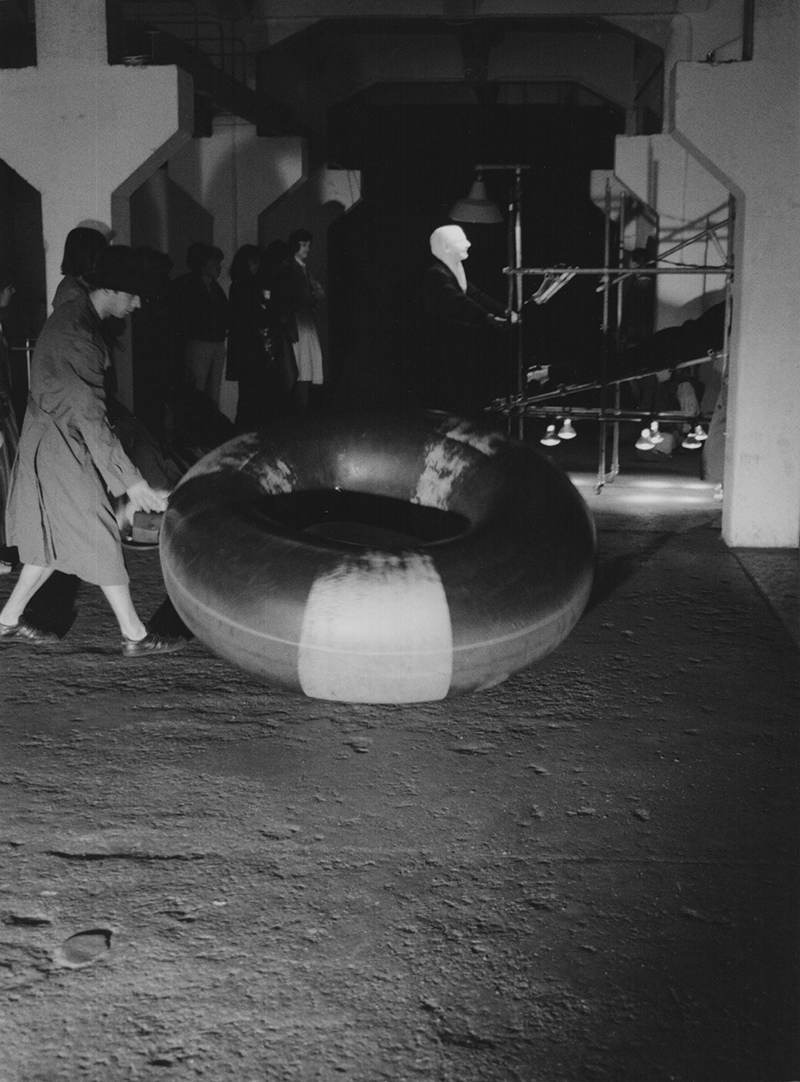 1981 - Hamletmaschine, Scherzo (R&eacute;ne Pandis, Wolfgang Tietze) &copy;Volkmar Giesche