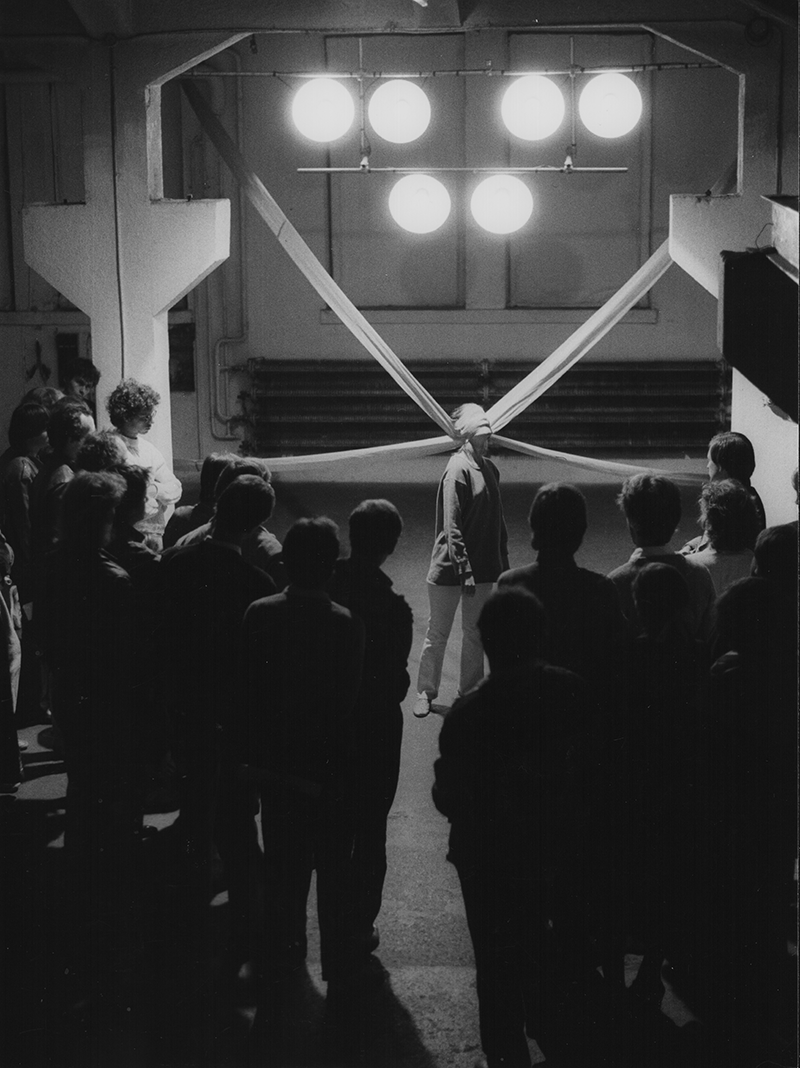 1981 - Hamletmaschine, Wildharrend (Katharina Voss) &copy;Volkmar Giesche