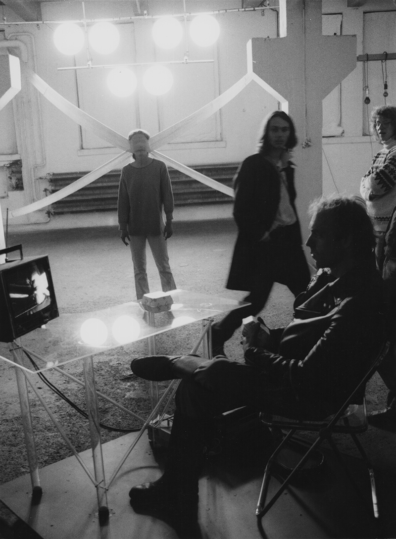 1981 - Hamletmaschine, Wildharrend (Franz Lenniger, Katharina Voss) &copy;Volkmar Giesche