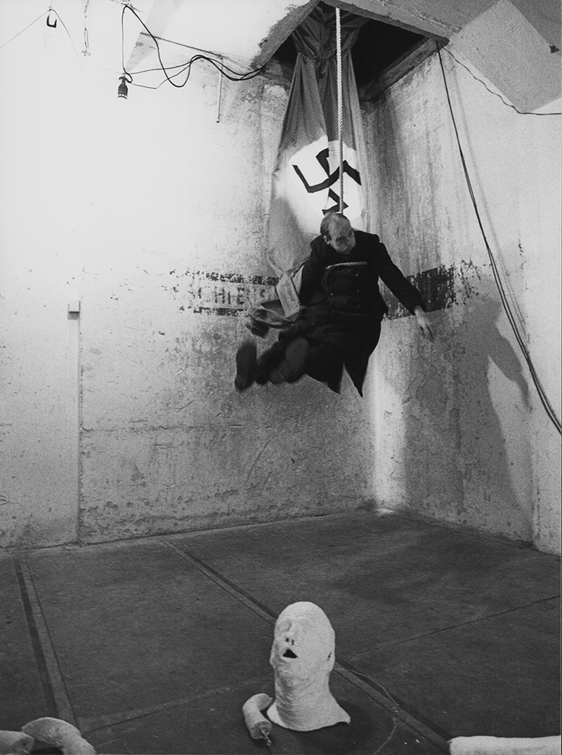 1982 KLEINB&Uuml;RGERHOCHZEIT aus SCHLACHT, Heiner M&uuml;ller (Franz Lenniger) &copy;Volkmar Giesche