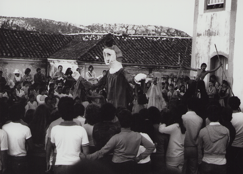 1982 - Strassentheater, Diamantina, Brasilien &copy;FTM